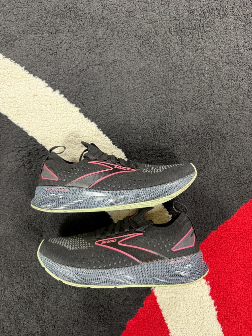 Brooks Shoes Womens Size 8B Black Pink Levitate StealthFit 6 Athletic Running